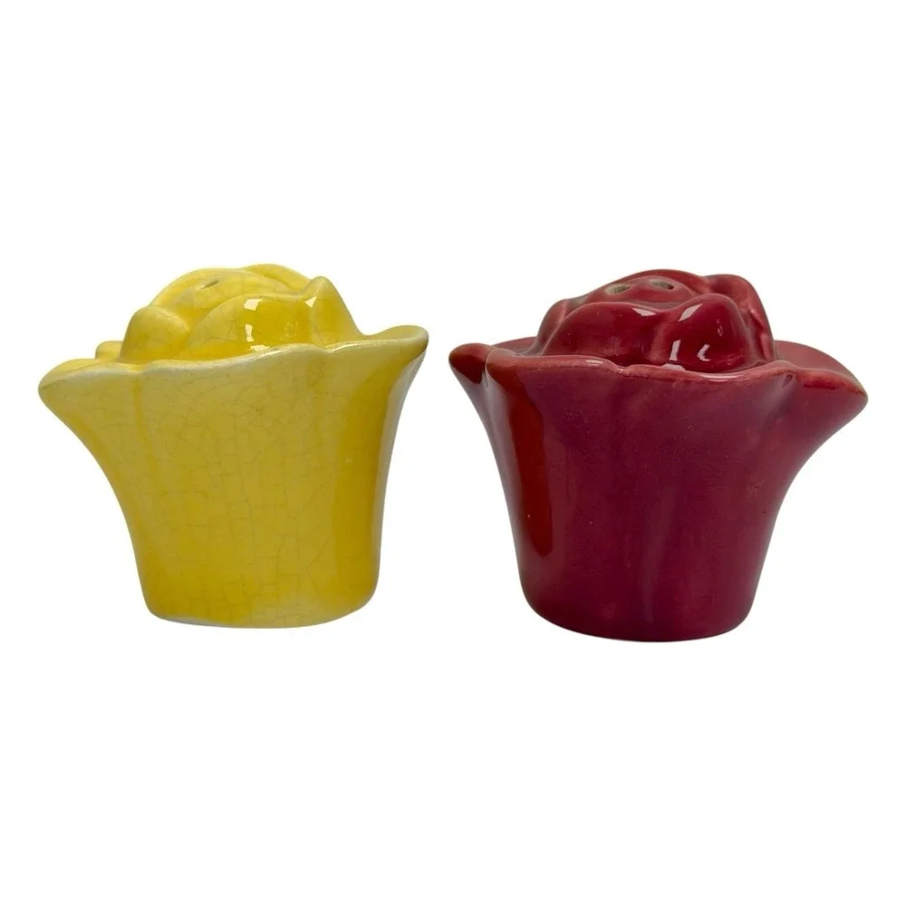 Vintage Ceramic Rose Bud Floral Salt & Pepper Shaker Set W/‎ Base & Stopper MCM